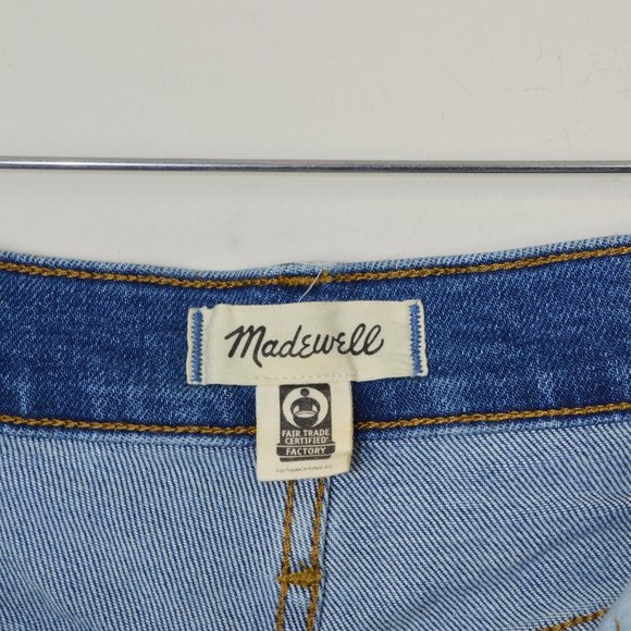 Madewell High-Rise Denim Shorts in Auckland Wash - Picture 7 of 9